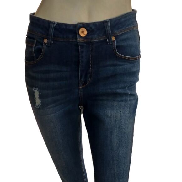 1822 Denim Denim - 628937....1822 Denim Jeans Size 4, W26" 28"Inseam 9"Rise